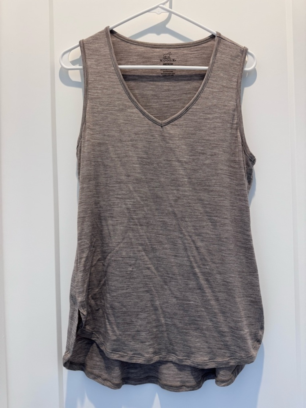 WoolX Women's Sleeveless V-Neck Tunic Tank Top - Size M